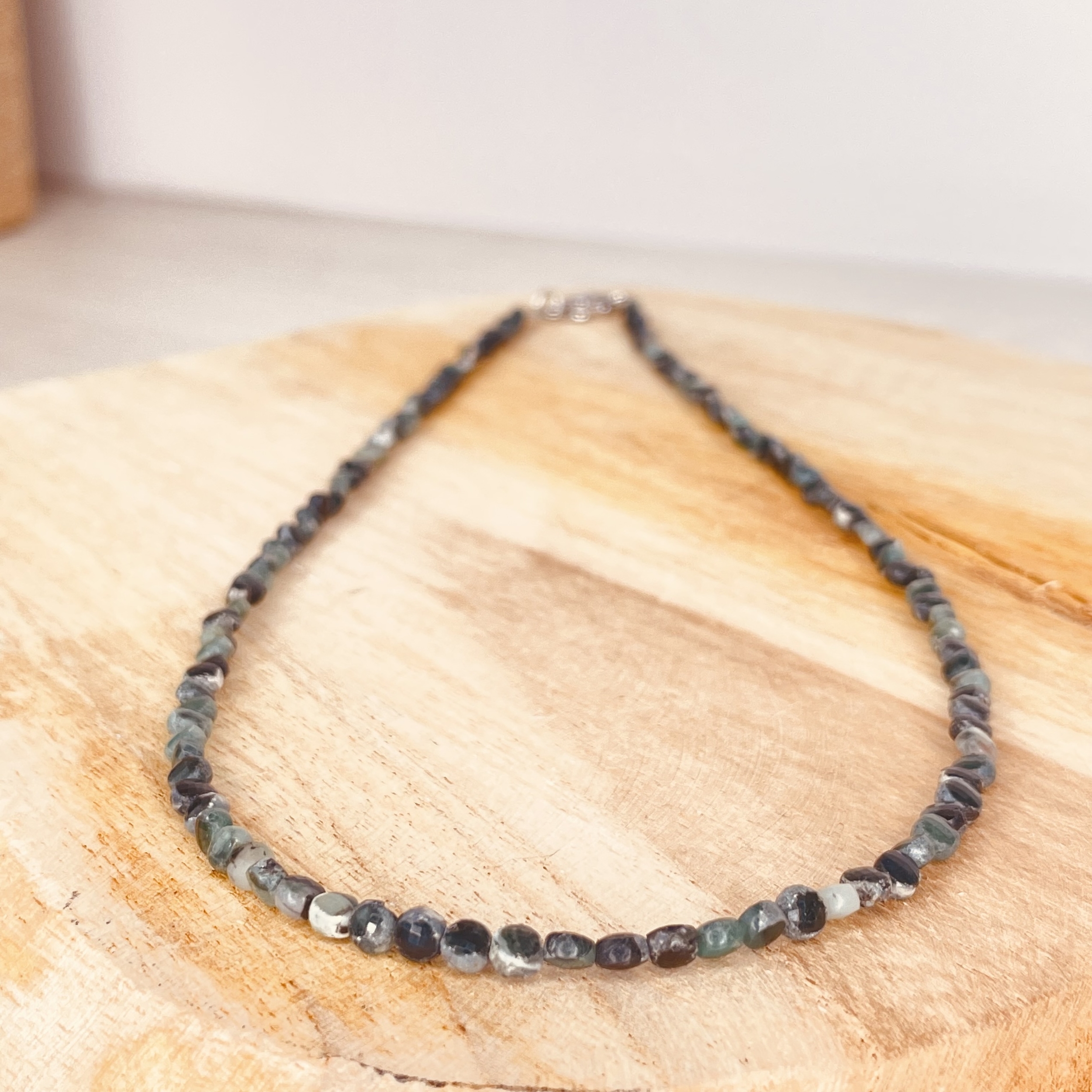 COLLIER-EMERAUDE-PIERRES-FACETTE-PIERRES-DU-MONDE-VOSGES1
