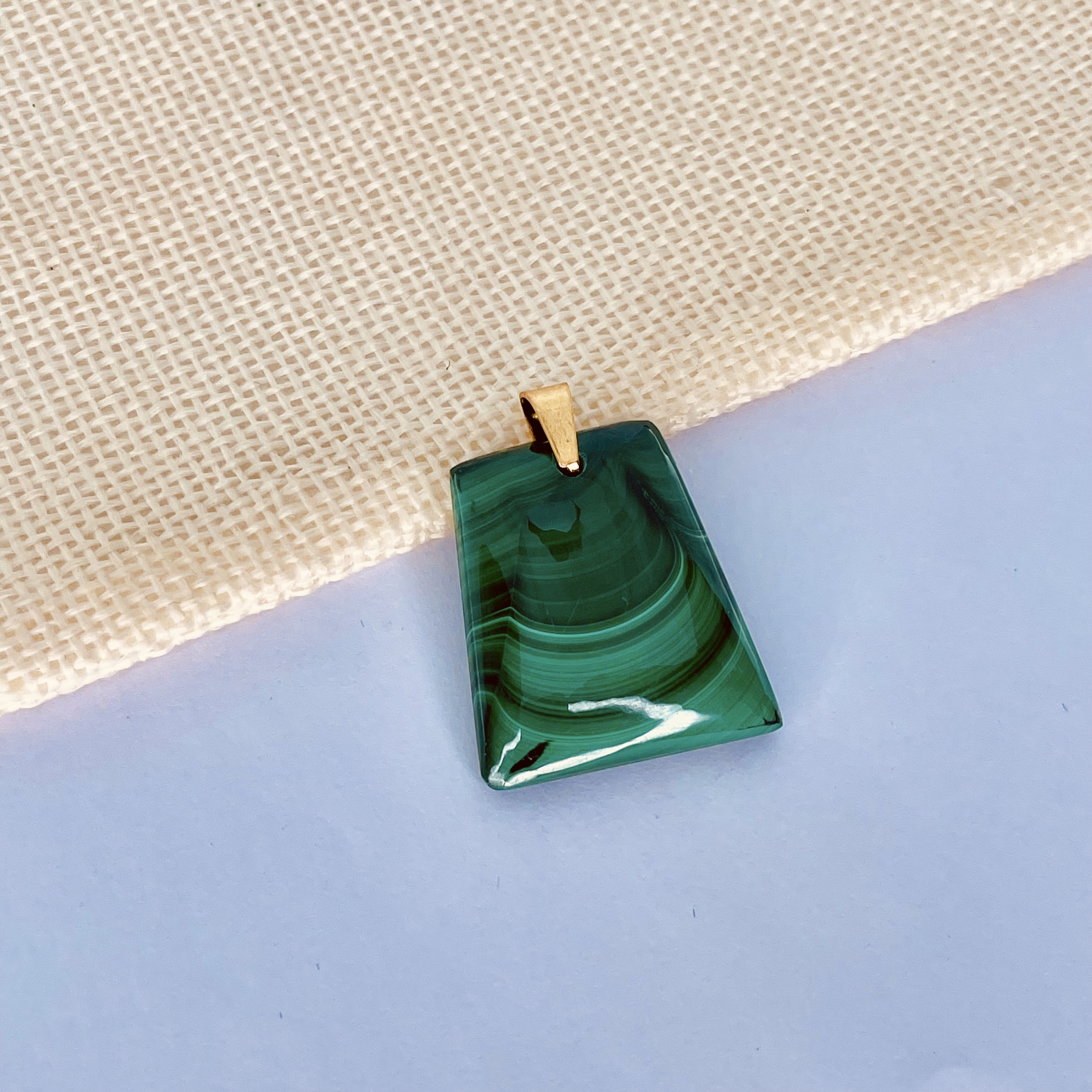 Pendentif en pierre naturelle Malachite (chaine non comprise)