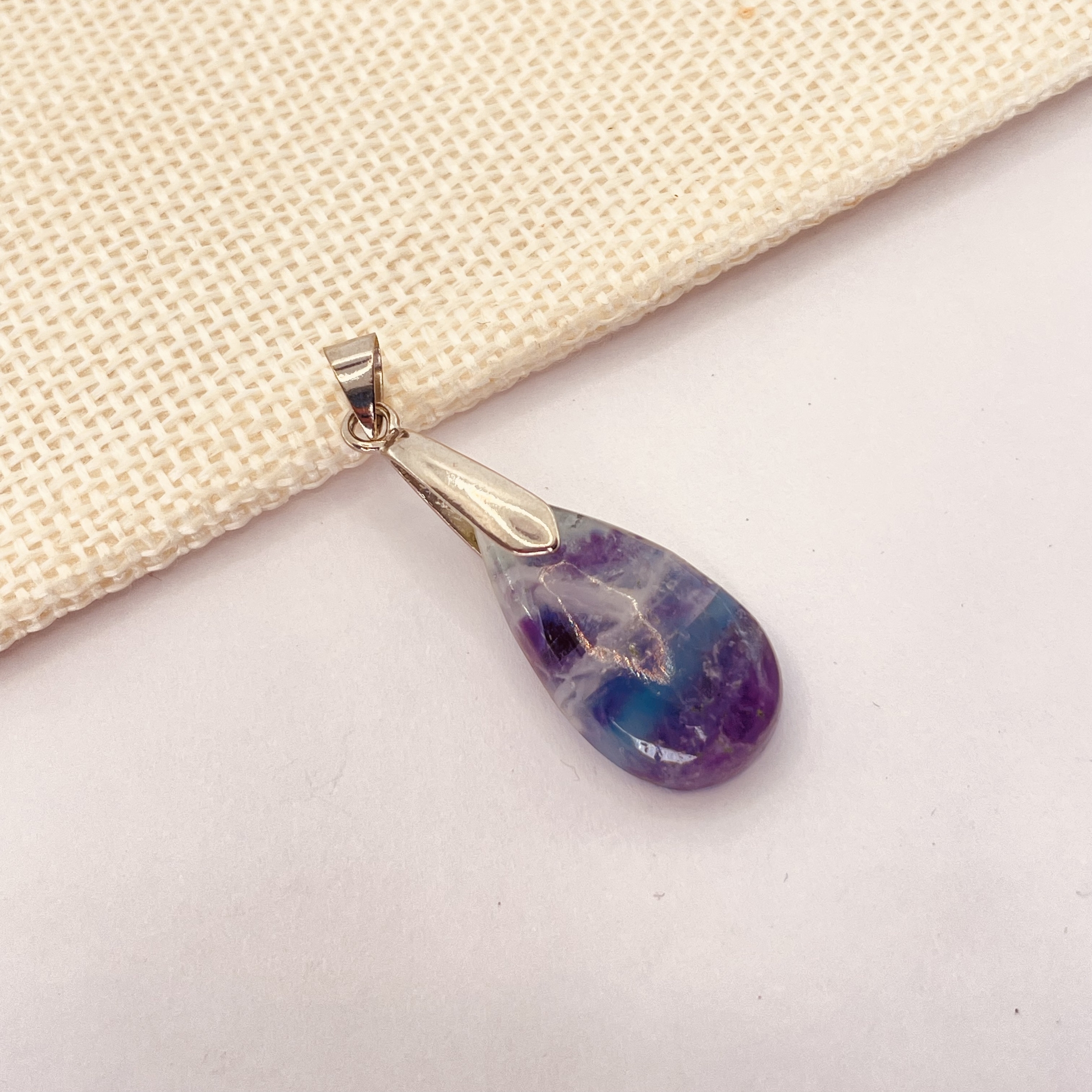 Pendentif en pierre naturelle Fluorine