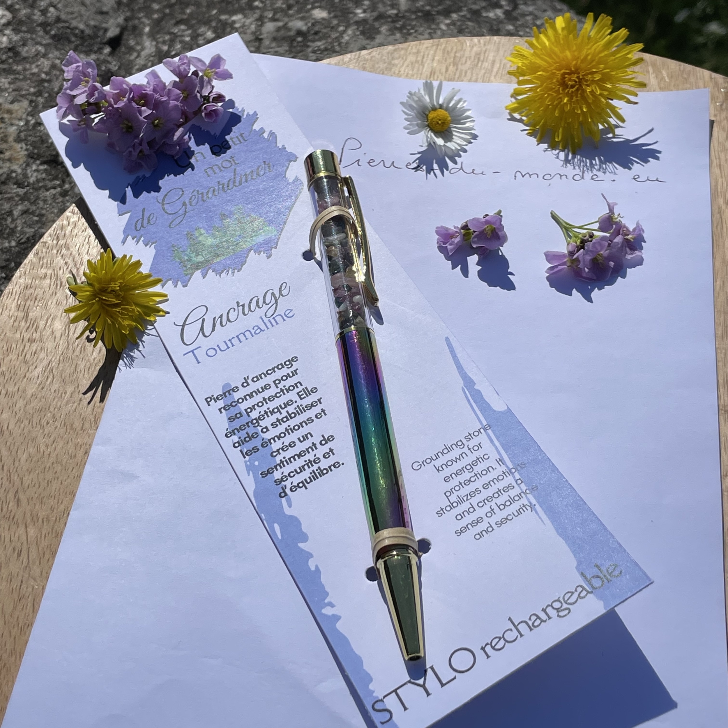 Stylo spécial ANCRAGE en pierre naturelle tourmaline multicolore, collection Un petit mot des Vosges