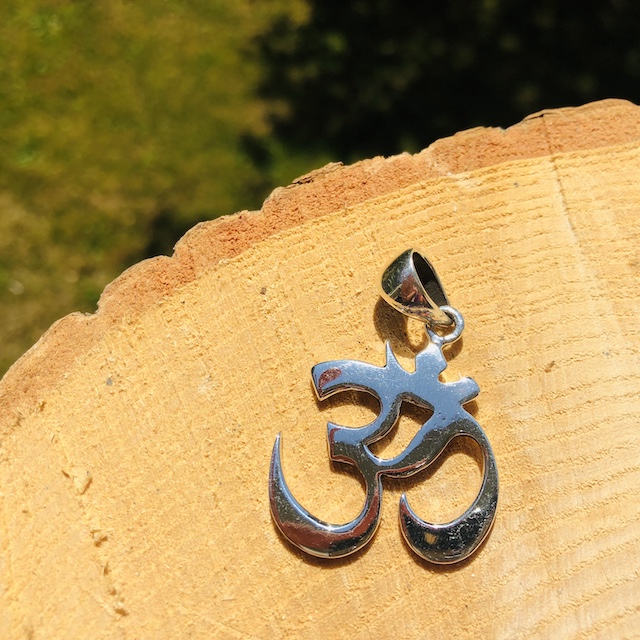 pendentif-ohm-pierres-du-monde-vosges-argent-1