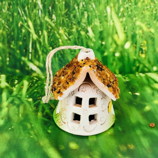 maison-clochette-personnage-céramique-ambre-pierres-du-monde-vosges-142