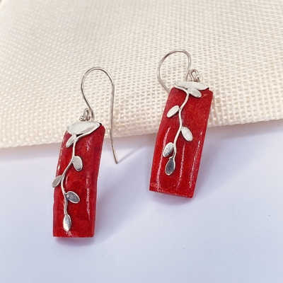 BOUCLE-OREILLE-RECTANGLE-CORAIL-PIERRES-DU-MONDE-VOSGES