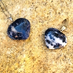 Pendentif-sodalite-coeur-pierre-naturelle-pierres-du-monde-vosges-12