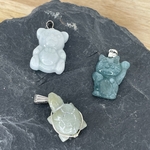 PENDENTIF-JADE-ENFANT-PIERRES-DU-MONDE-VOSGES-7