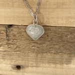 PENDENTIF-JADE-ENFANT-PIERRES-DU-MONDE-VOSGES-4