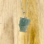 PENDENTIF-JADE-ENFANT-PIERRES-DU-MONDE-VOSGES