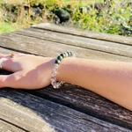 BRACELET-PORTĒ-ASTRO-FEMME-CAPRICORNE-PIERRES-DU-MONDE-VOSGES