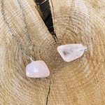 pendentif-quartz-rose-forme-libre-pierre-mineraux-pierres-du-monde-12