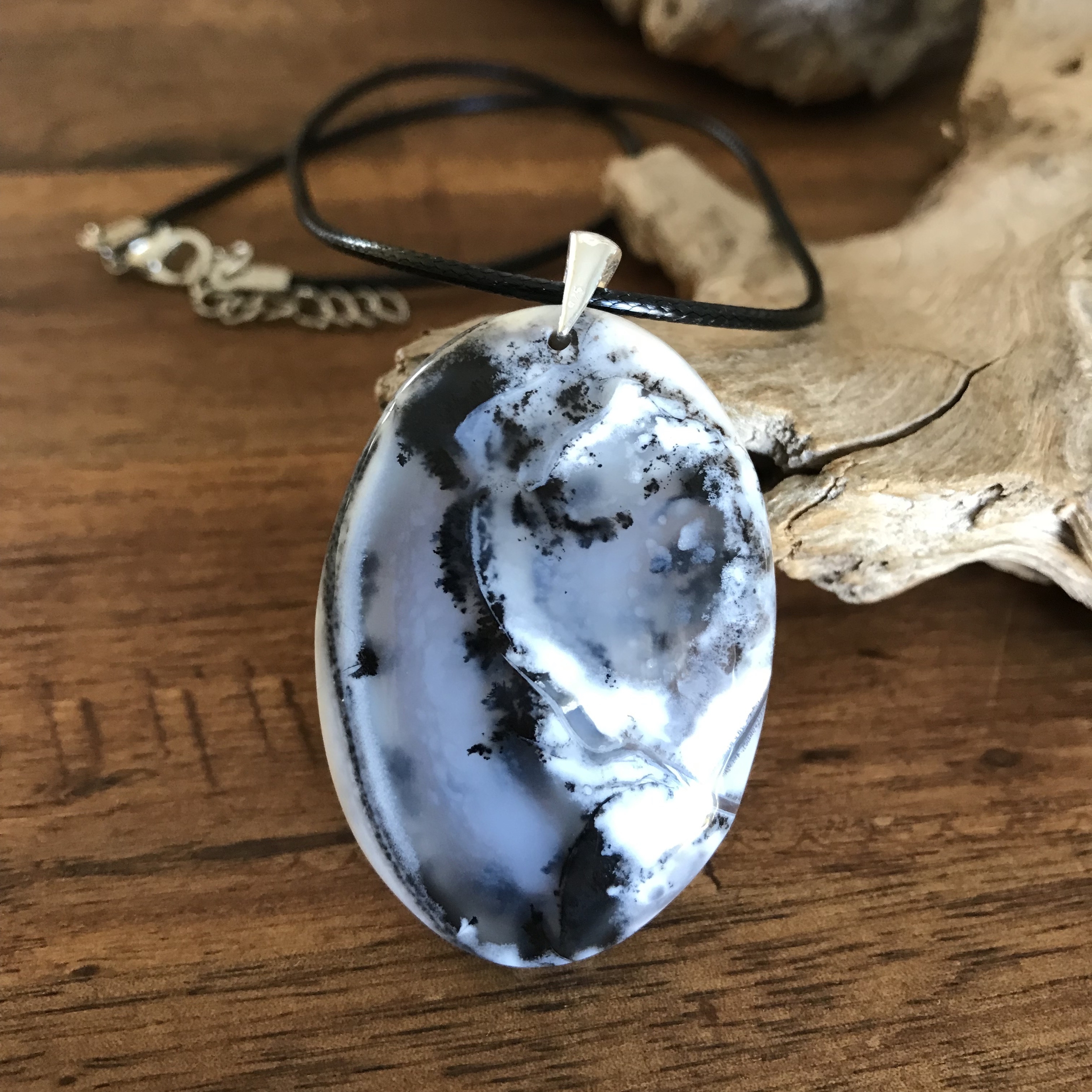 Pendentif opale dendritique, bélière argent 925