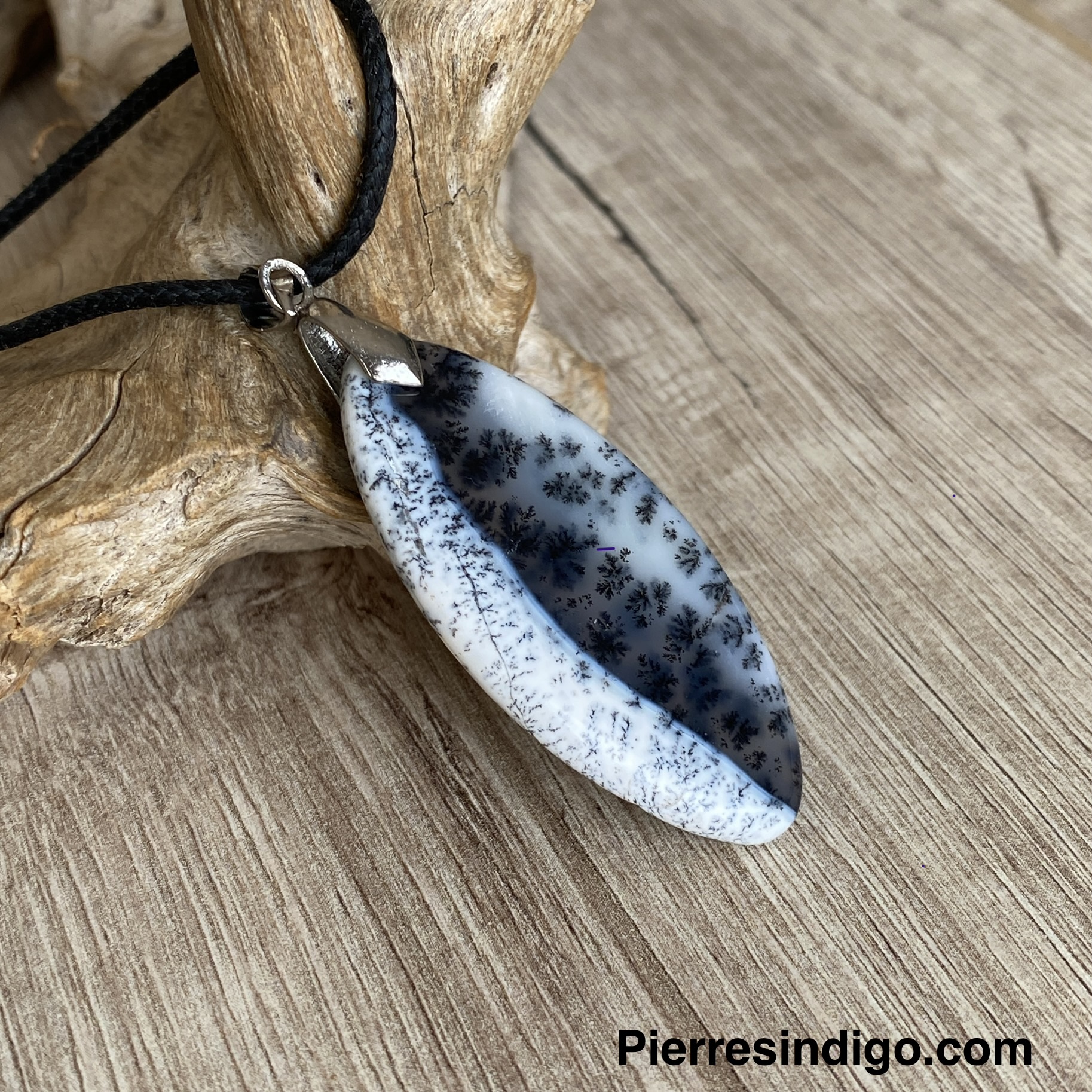 Pendentif opale denditrique, bélière argent 925