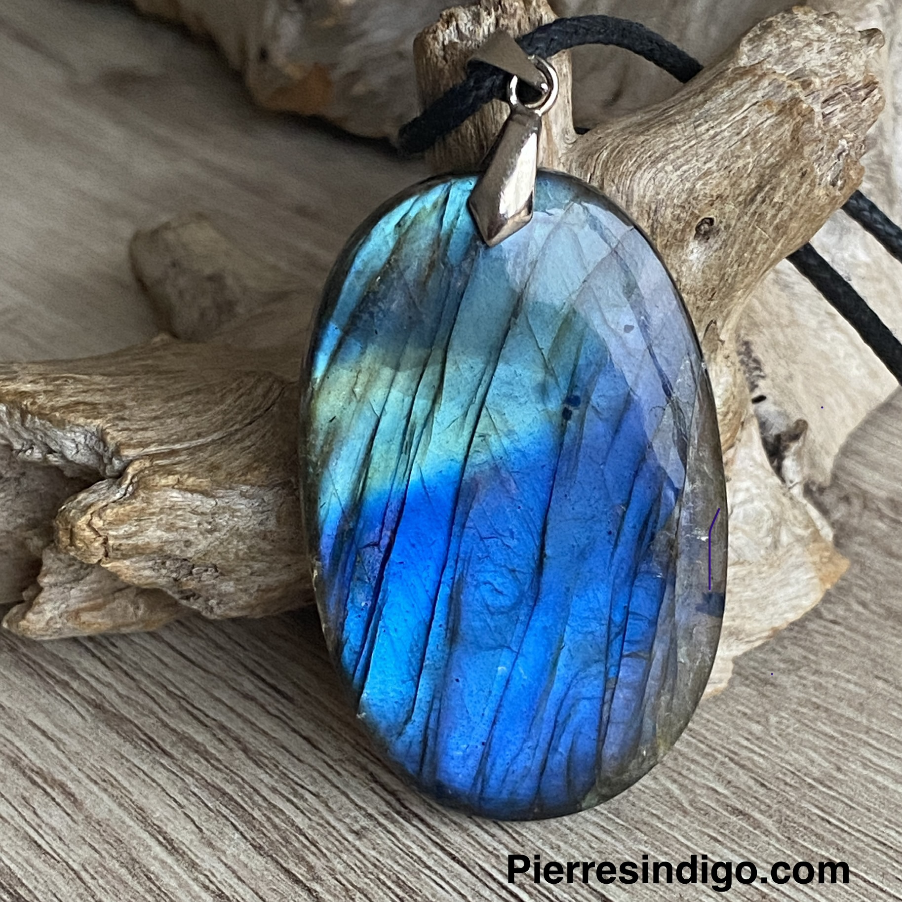 Pendentif labradorite, bélière acier inoxydable