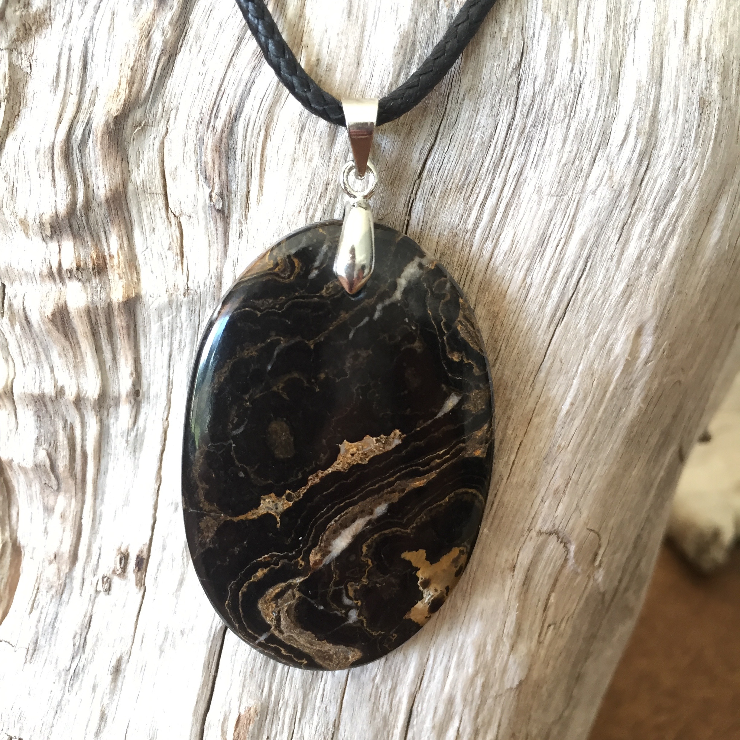 Pendentif Stromatolite, bélière argent 925, cordon coton ciré offert