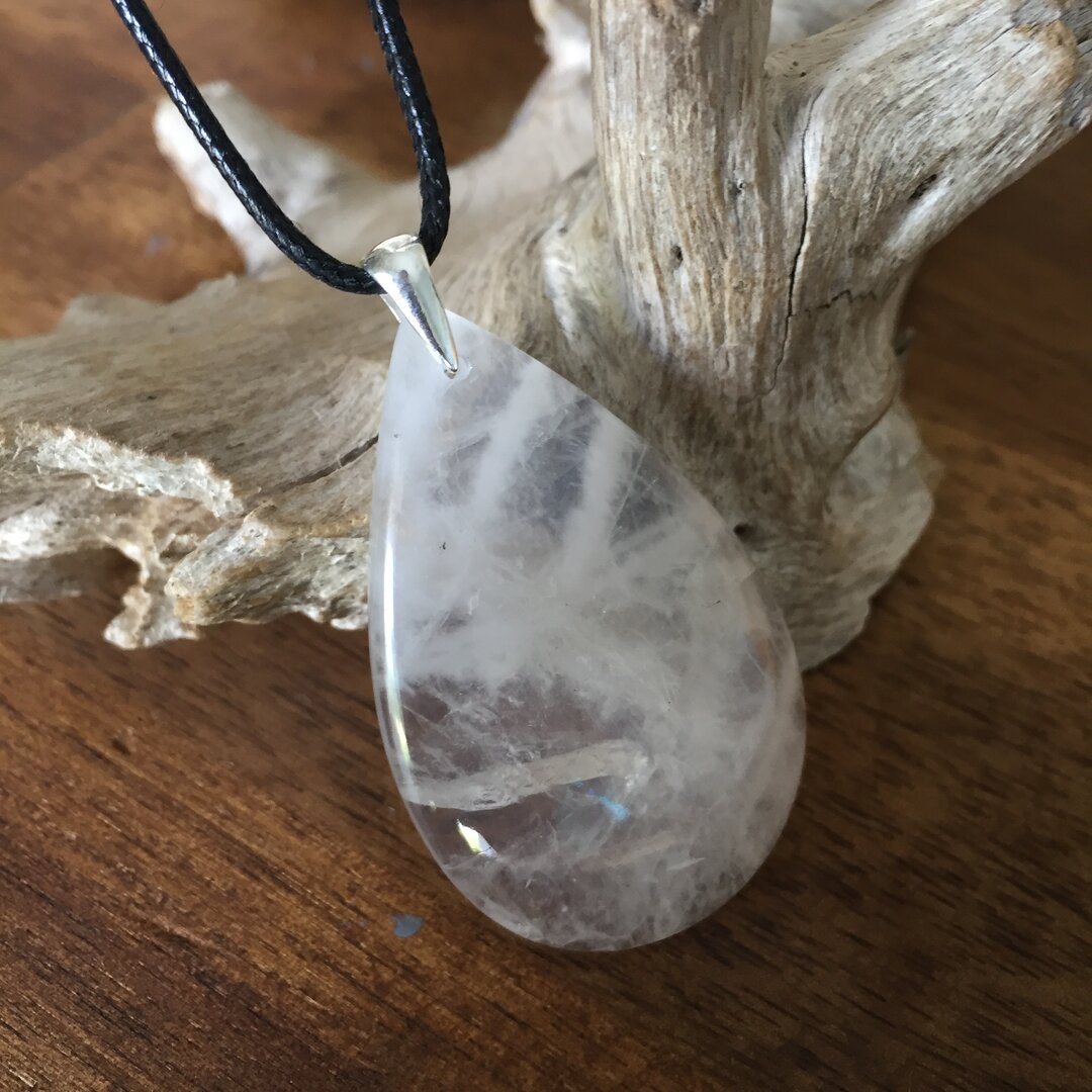 Pendentif Cristal De Roche Naturel Pointu - 27g, 5,5cm - Avec Cordon Lacet (neuf Avec étiquettes)