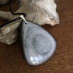 Pendentif Obsidenne argentée, bélière argent 925, cordon coton ciré offert