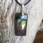 Pendentif labradorite, bélière argent 925, cordon coton ciré offert
