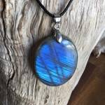 Pendentif labradorite, bélière argent 925, cordon coton ciré offert