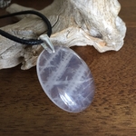 Pendentif Cristal de Roche, cordon coton ciré offert