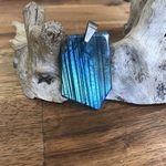 Pendentif Labradorite Brute/polie, bélière acier inoxydable, cordon coton ciré offert