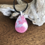 Pendentif thulite, bélière argent 925.