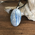 Pendentif scheelite, bélière argent 925