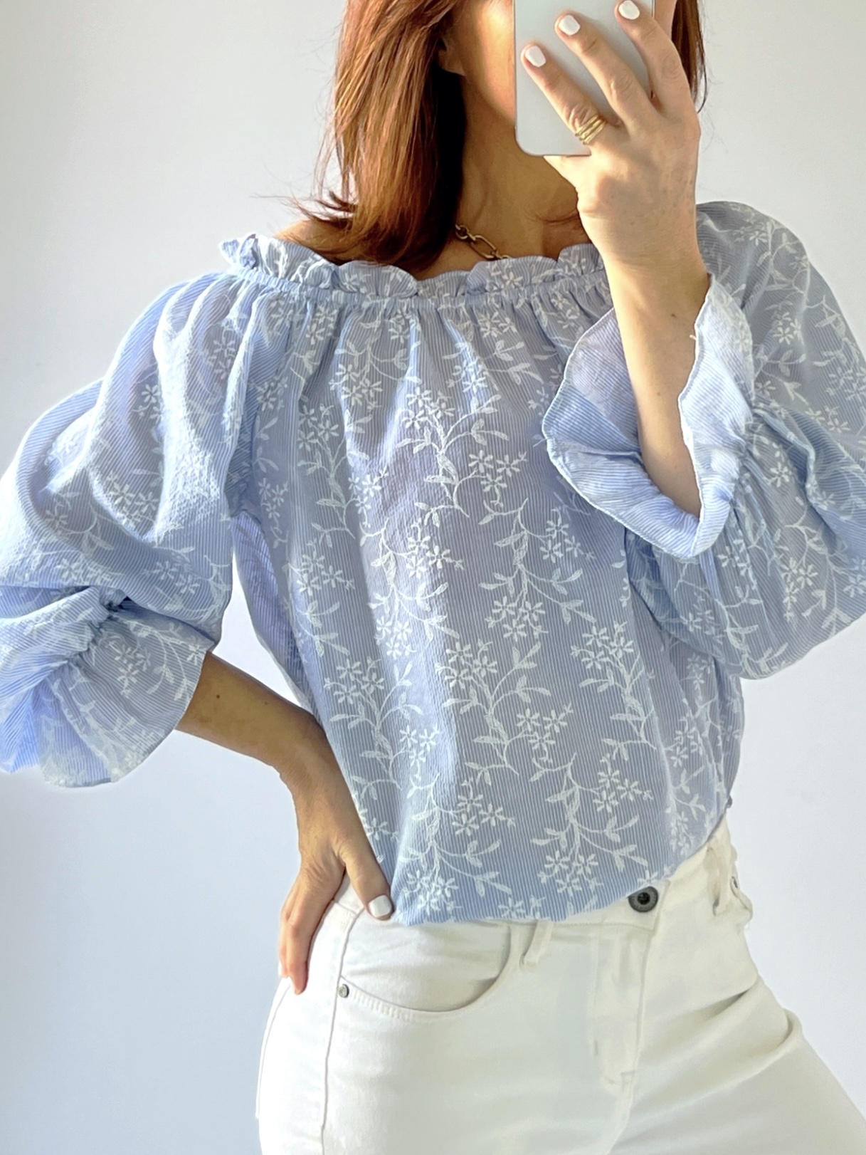 la blouse clara bleue -2