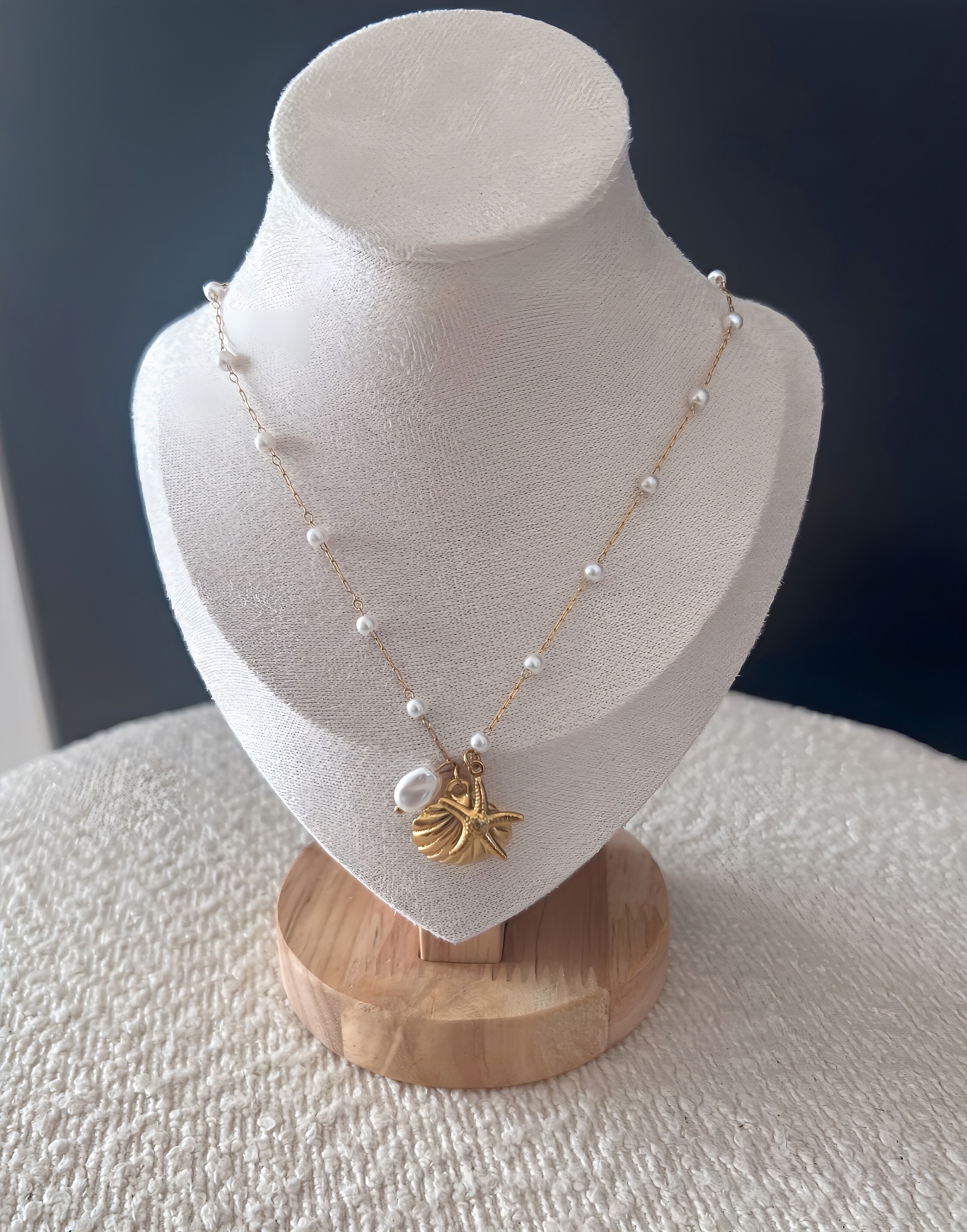 le collier capri -2