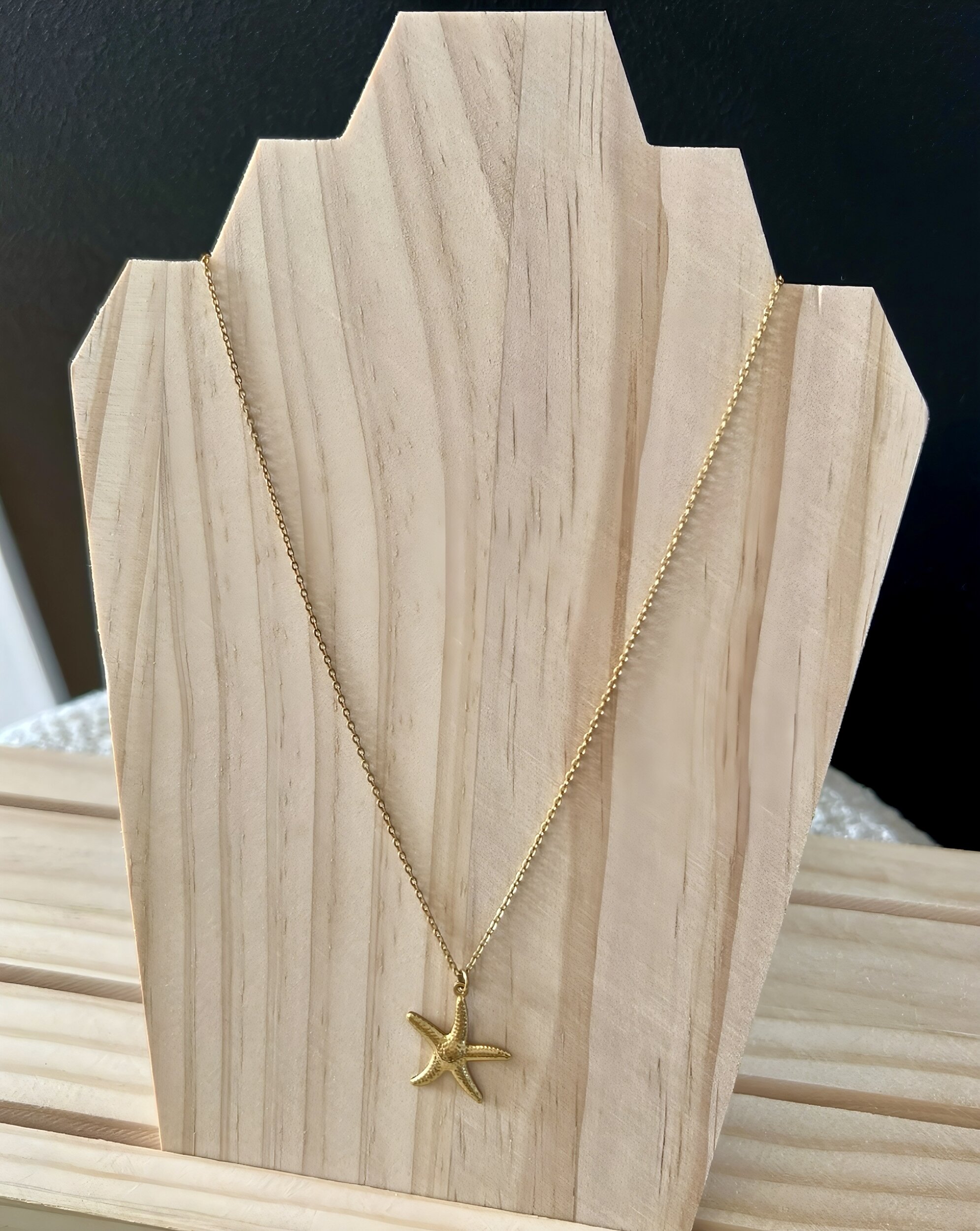 le collier livy -1