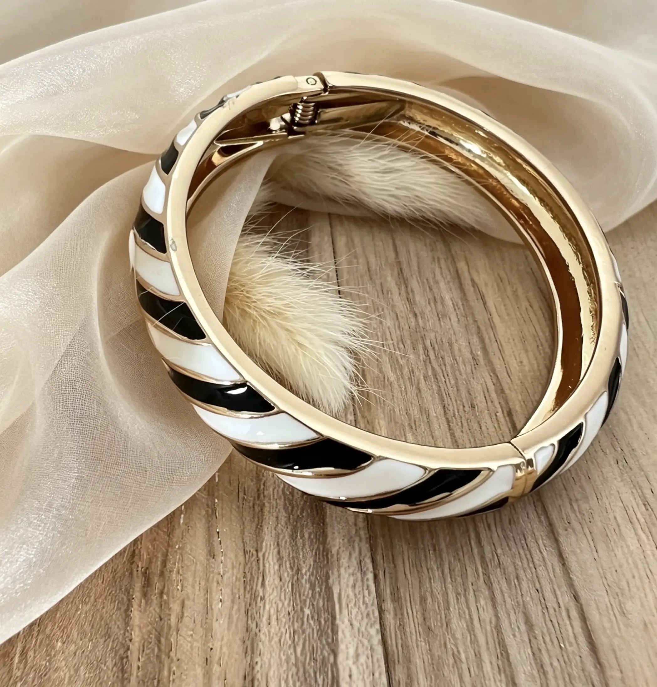 le bracelet levy