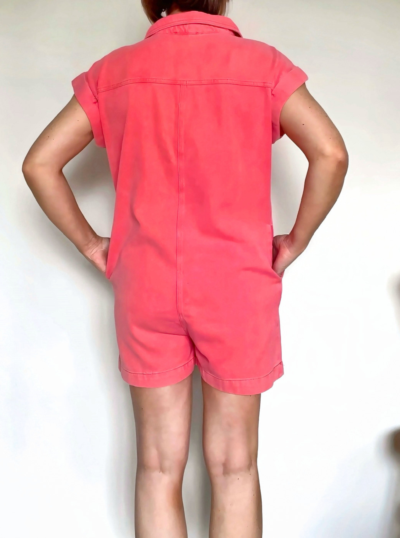 combishort pipa rouge de dos