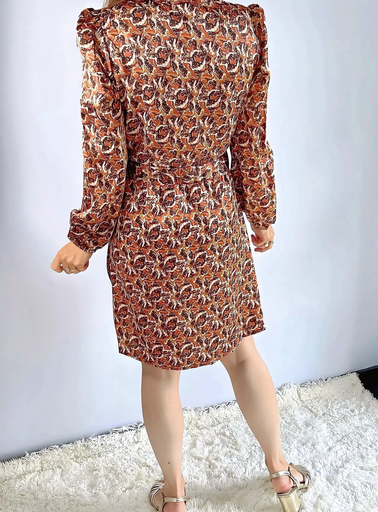 robe femme ambre de dos