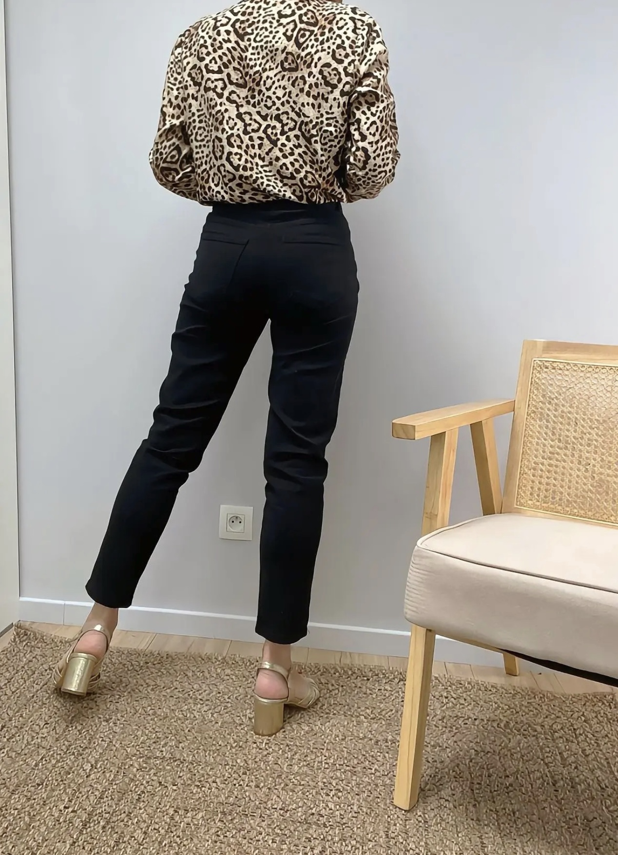 jean femme noir Bali de dos