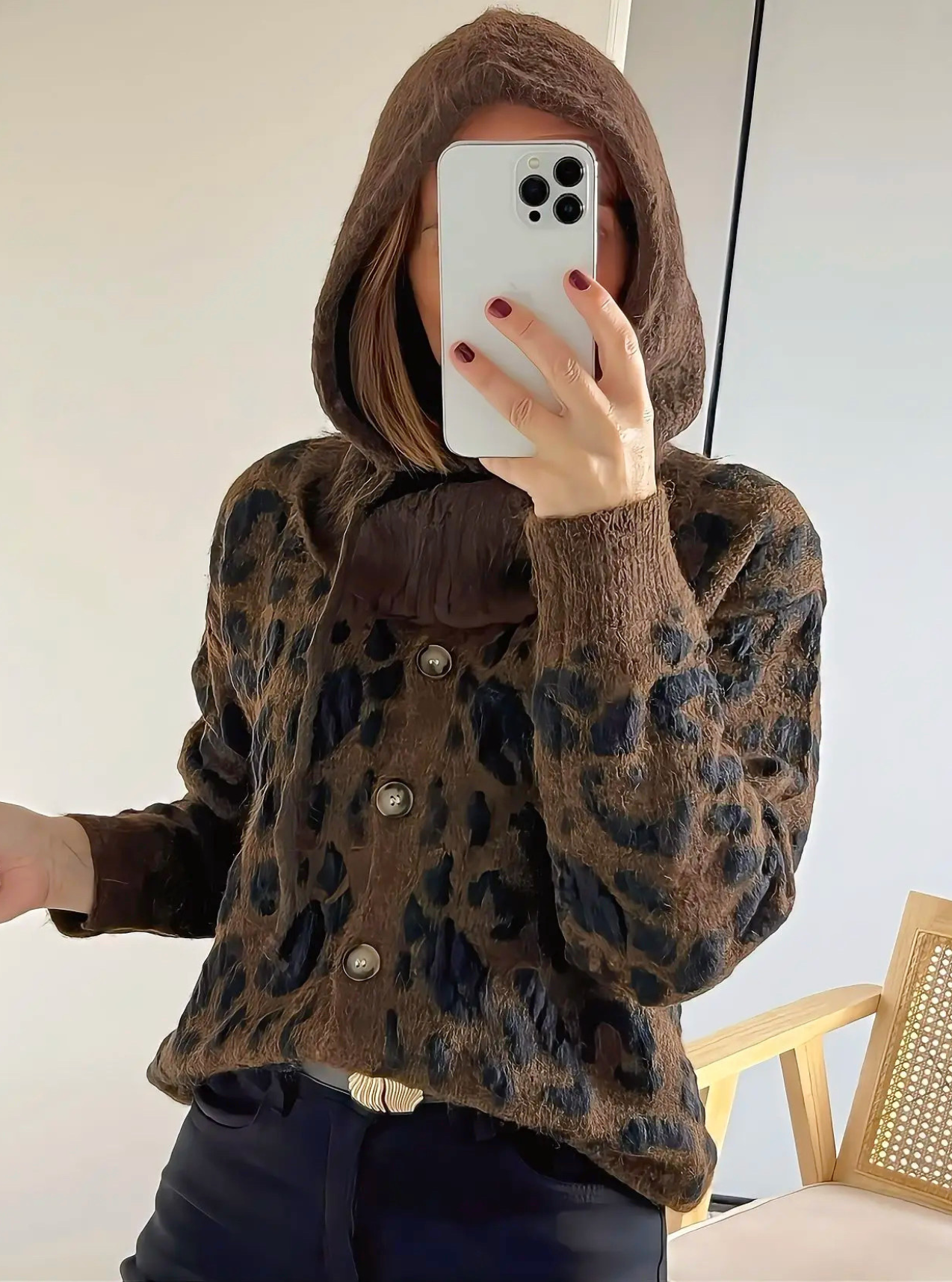 cagoule-femme-en-laine-marron-choco-aglae
