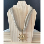 le collier amber -2