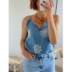 le top carly -2