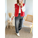 gilet rouge mouton Kally avec jean barrel Soan