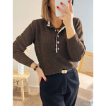 pull-emilien-choco-avec-broderies