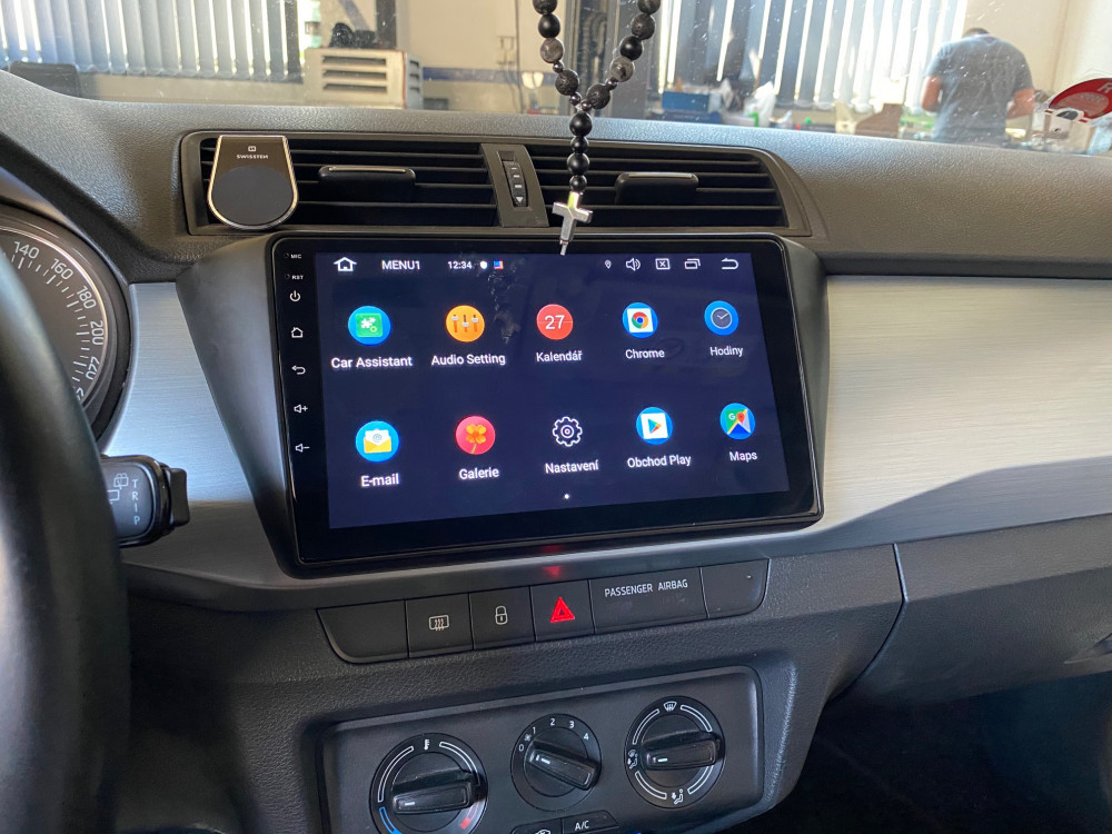 Apple Carplay et Android Auto sur SKODA FABIA III écran d'origine