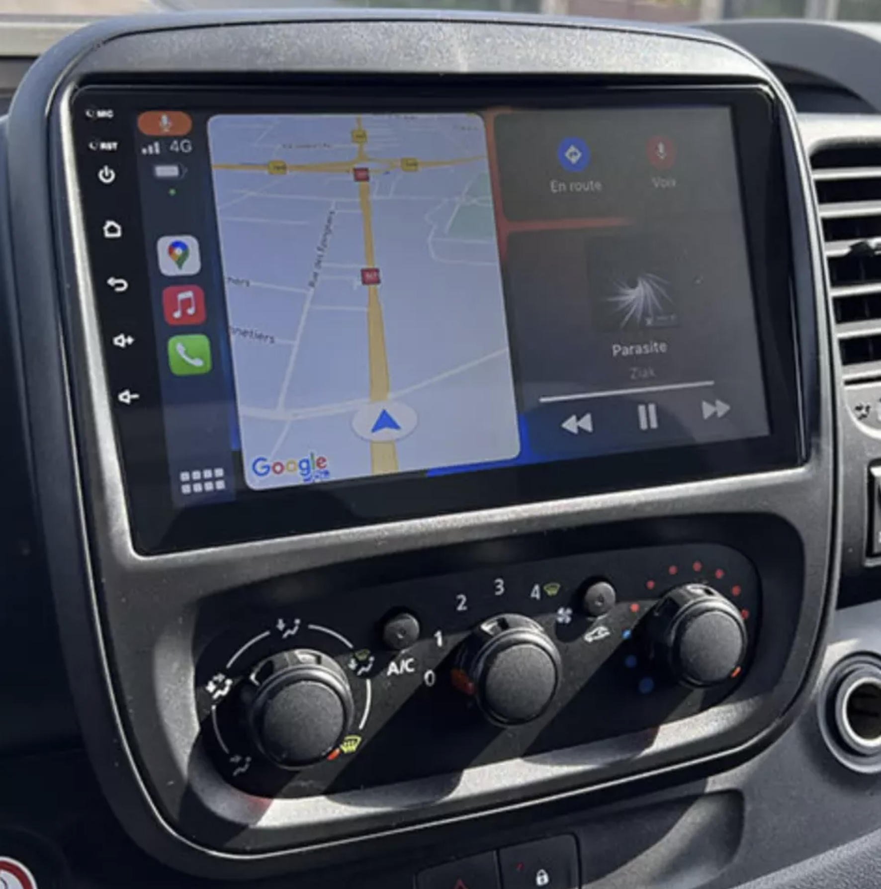Ecran tactile QLED Android 13.0 + Apple Carplay sans fil Renault Trafic de 2014 à 2022