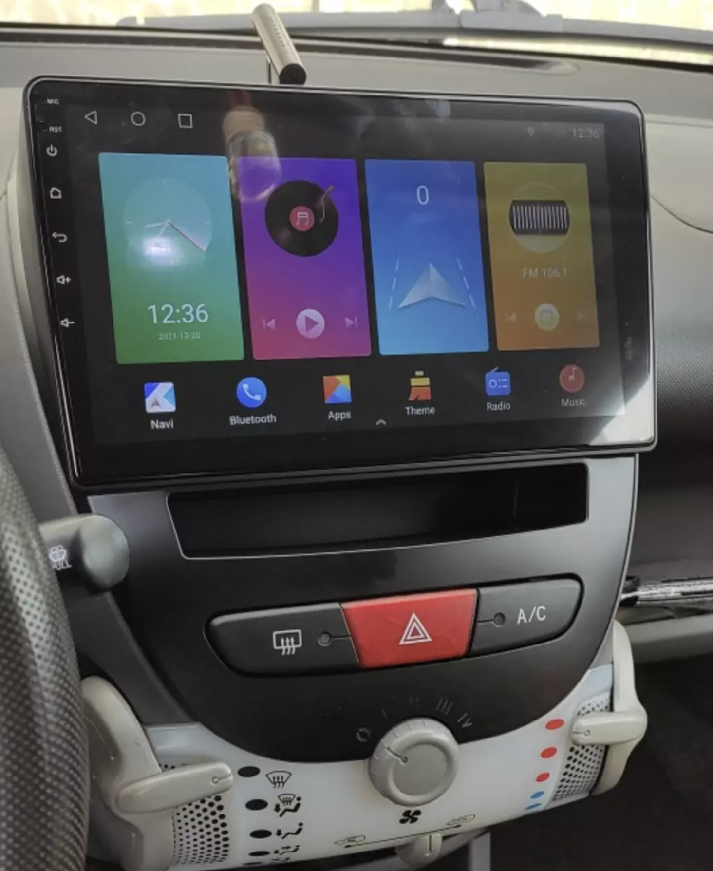 Ecran tactile QLED Android 12.0 + Apple Carplay sans fil Toyota Aygo de 2005 à 2014