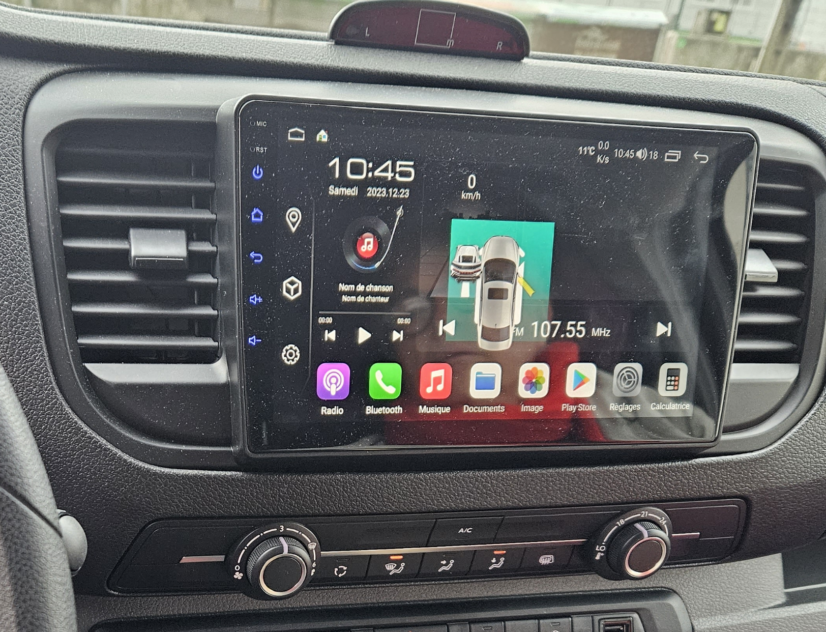 Ecran tactile QLED Android et Apple Carplay sans fil Toyota ProAce depuis 2016