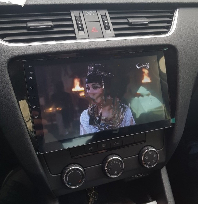 Ecran tactile QLED GPS Apple Carplay et Android Auto sans fil Skoda Rapid de 2013 à 2019