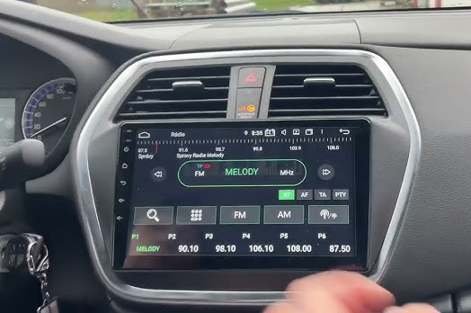 autoradio-multimedia-tactile-gps-suzuki-scross
