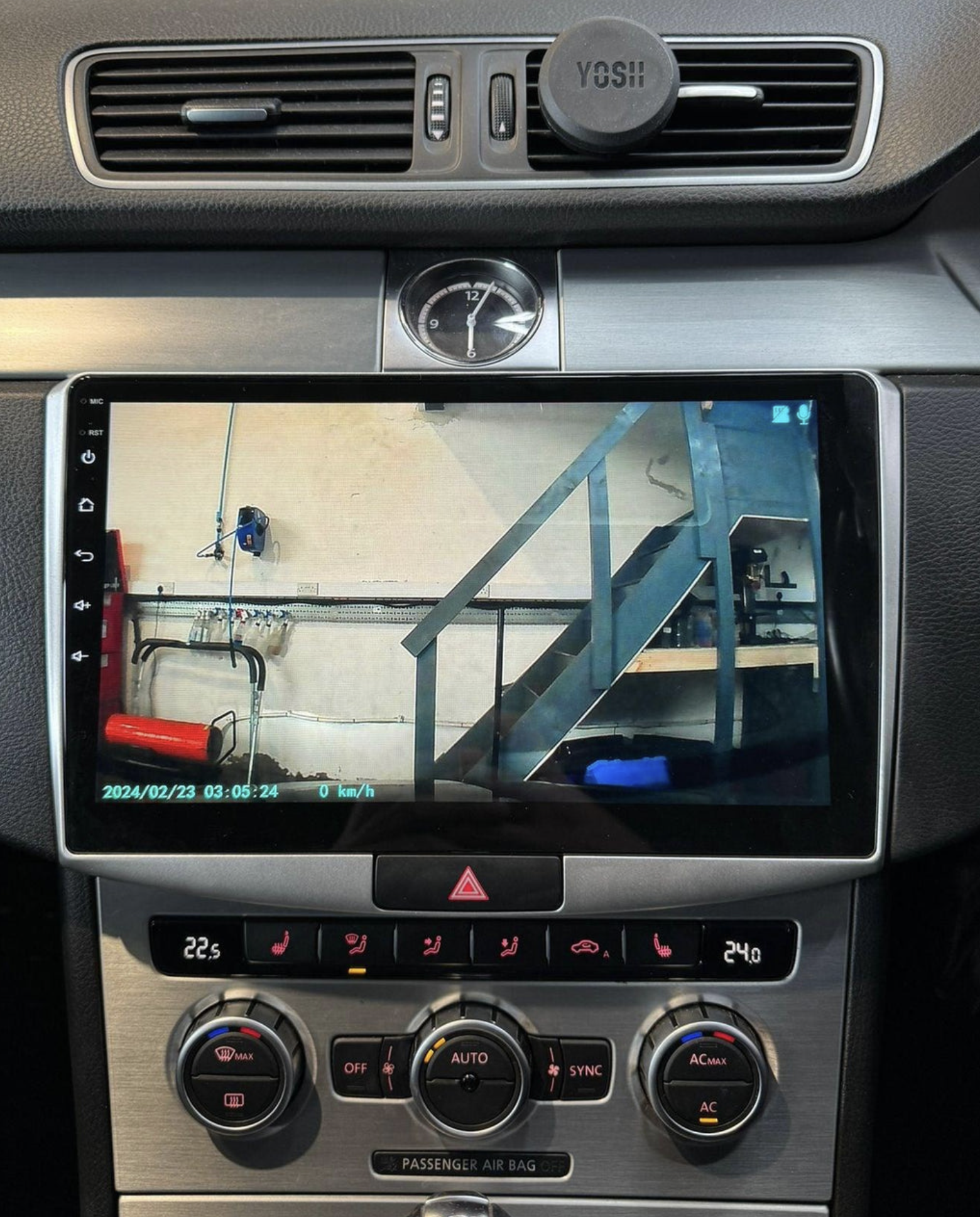 autoradio-ecran-tactile-gps-vw-passat-2010