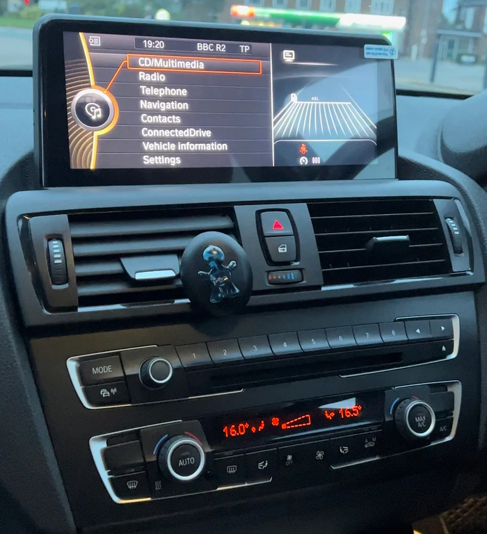 Ecran tactile 32 cm Android Auto et Apple Carplay Bluetooth BMW Série 1 F20 de 2012 à 2020