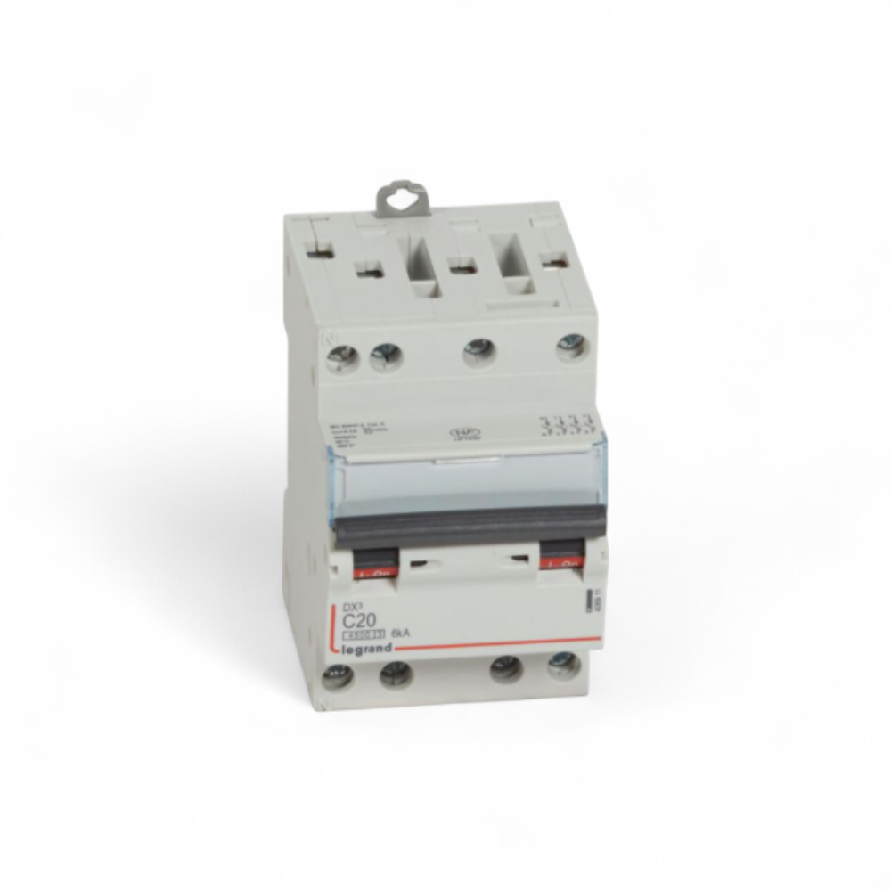 legrand-disjoncteur-dx34500-6ka-arrivee-haute-et-sortie-basse-par-borne-a-vis-tetrapolaire-400v-20a-courbe-c-3-modules-406911