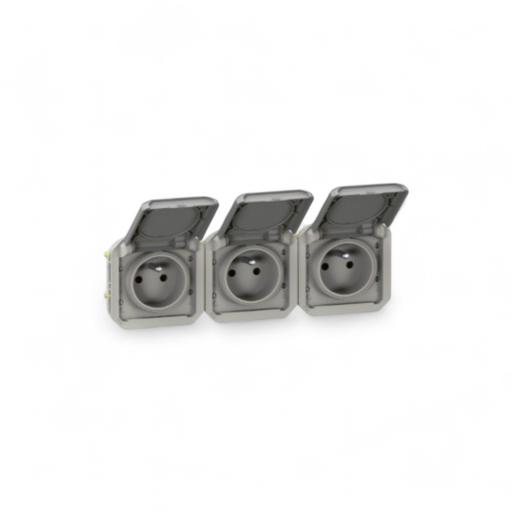 legrand-triple-prise-de-courant-precablee-3x2p-t-horizontale-etanche-plexo-legrand-16a-250v-ip55-3-postes-avec-enjoliveurs-gris-069564l