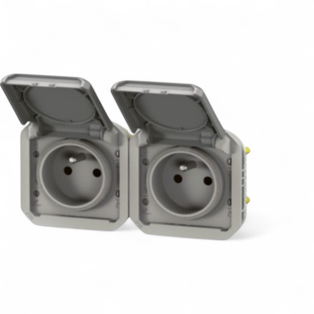 legrand-double-prise-de-courant-precablee-2x2p-t-horizontale-etanche-plexo-16a-2-postes-avec-enjoliveurs-finition-gris-069562l
