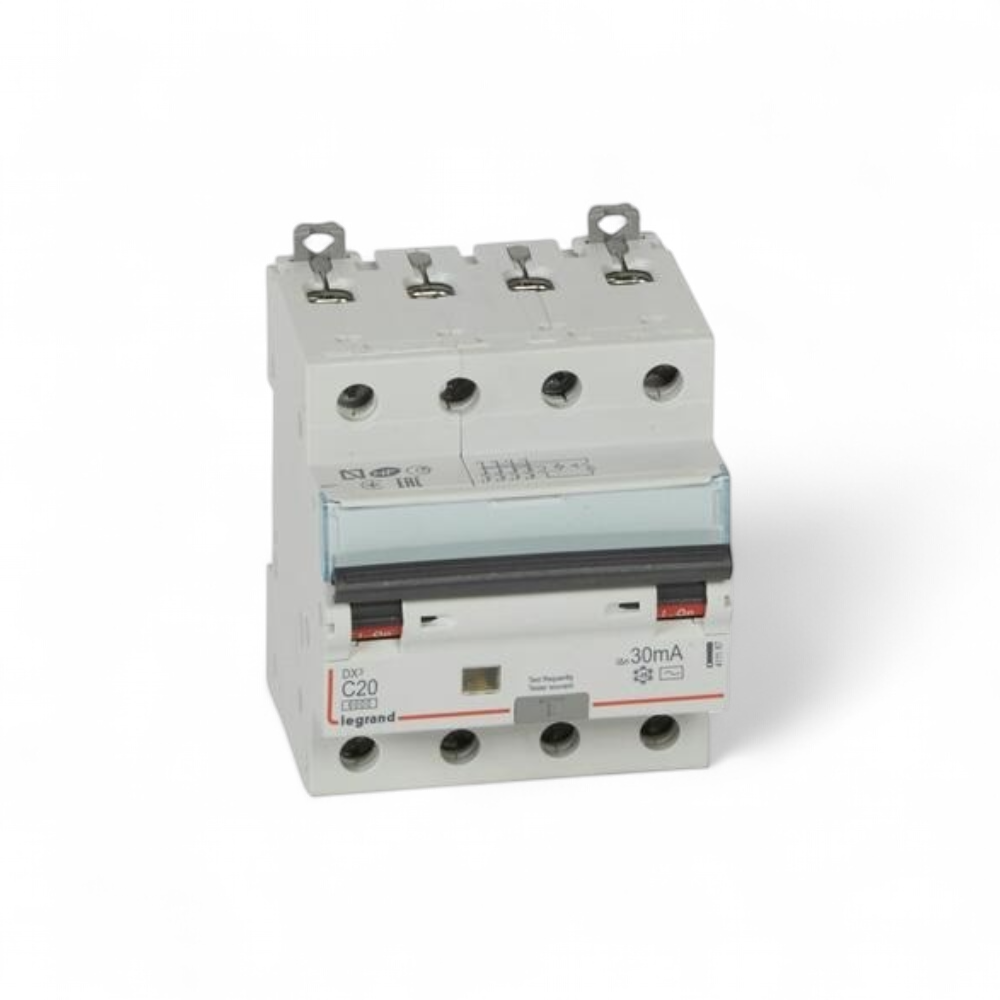 legrand-disjoncteur-differentiel-monobloc-dx36000-arrivee-haute-et-depart-bas-a-vis-4p-400v-20a-typeac-30ma-411187