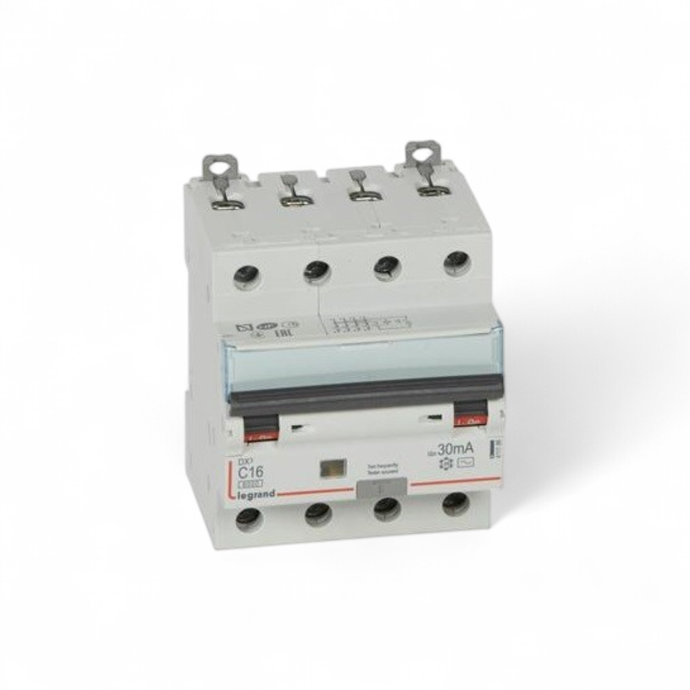 legrand-disjoncteur-differentiel-monobloc-dx36000-arrivee-haute-et-depart-bas-a-vis-4p-400v-16a-typeac-30ma-411186